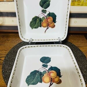 Queens Botanical Square baking Dish